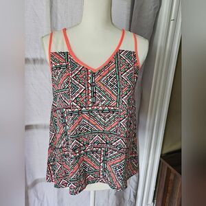 Geometric Patterned Women's Top Size Small